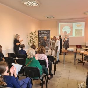 Oklaski dla występujących w konkursie.