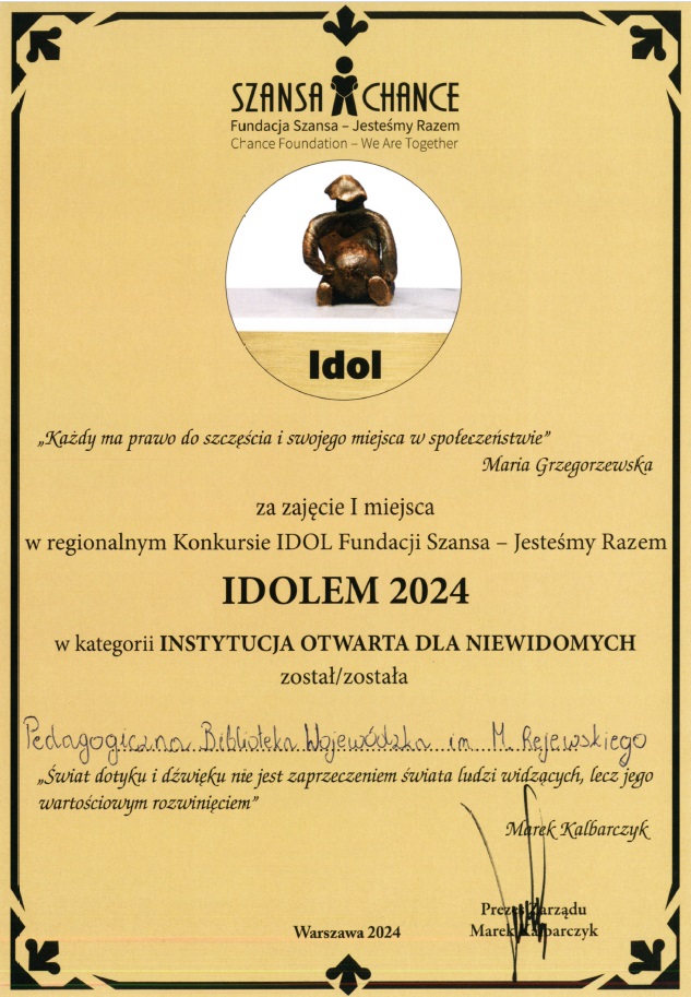 Dyplom "Idol 2024" dla pPedagogicznej Biblioteki Wojewódzkiej w Bydgoszczy z wizerunkiem statuetki. 