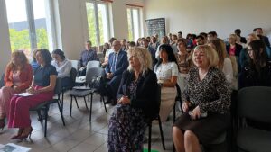 Sala zapełniona gośćmi konferencji.