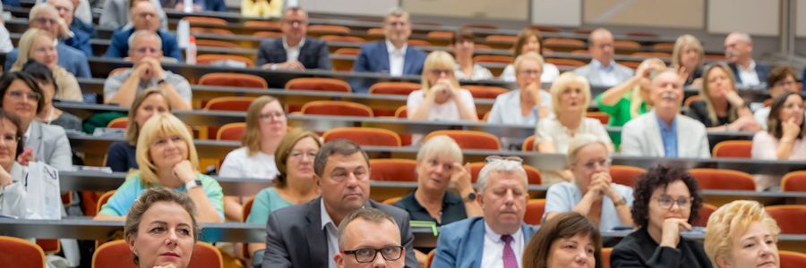 Promujemy ofertę biblioteki na naradach z dyrektorami, inaugurujących nowy rok szkolny