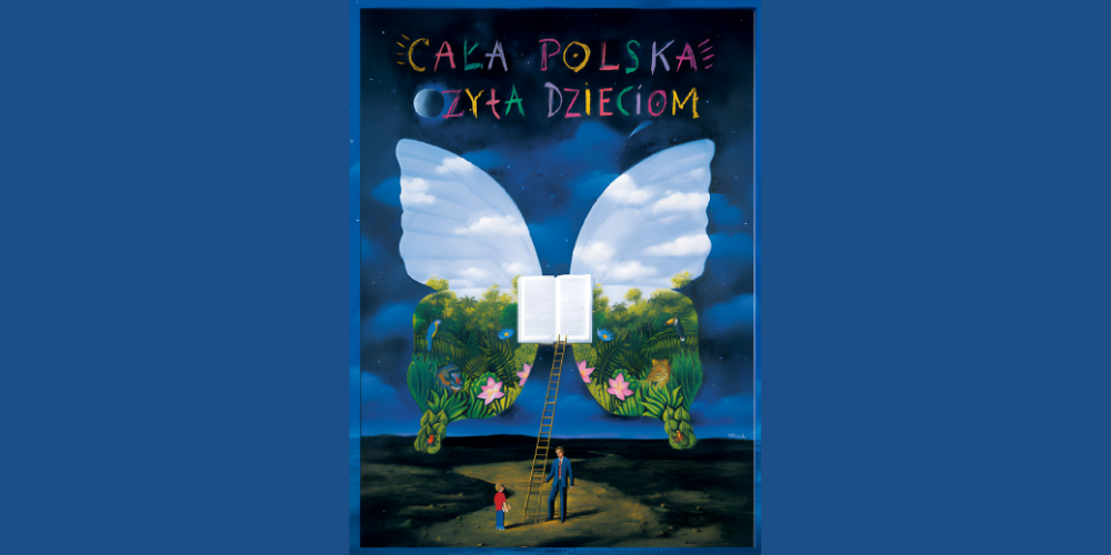 Motyl na niebieskim tle. W skrzydłach są chmury.